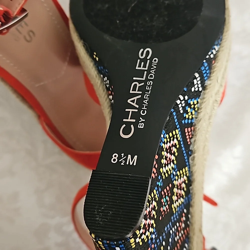 Charles By Charles David Wedges Shoes, Size 8.5M. - Picture 9 of 9